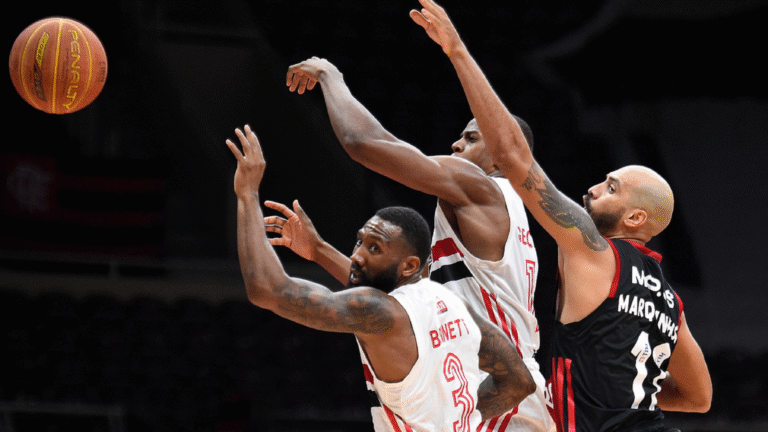 NBA Live Streaming on IPTV USA and Canada - HazelnuTV Top Rated for Basketball Fans